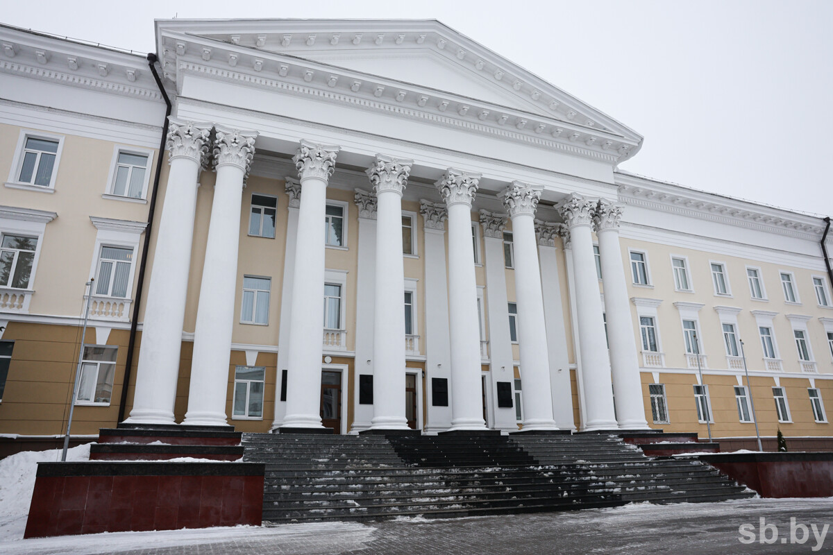 Новые назначения и отставки в армии: Александр Лукашенко обновил руководство Вооруженных Сил