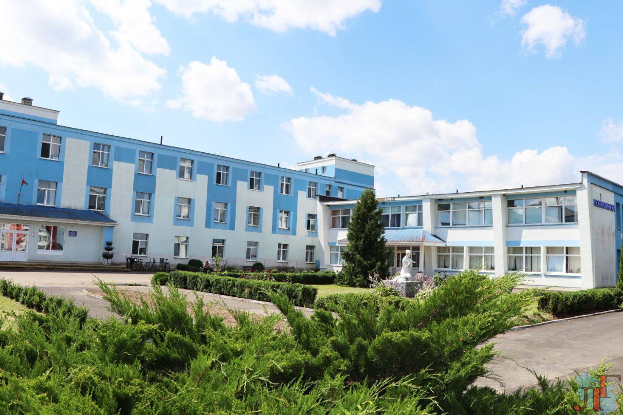 Вниманию пациентов: график работы Любанской ЦРБ в апрельские и майские праздники