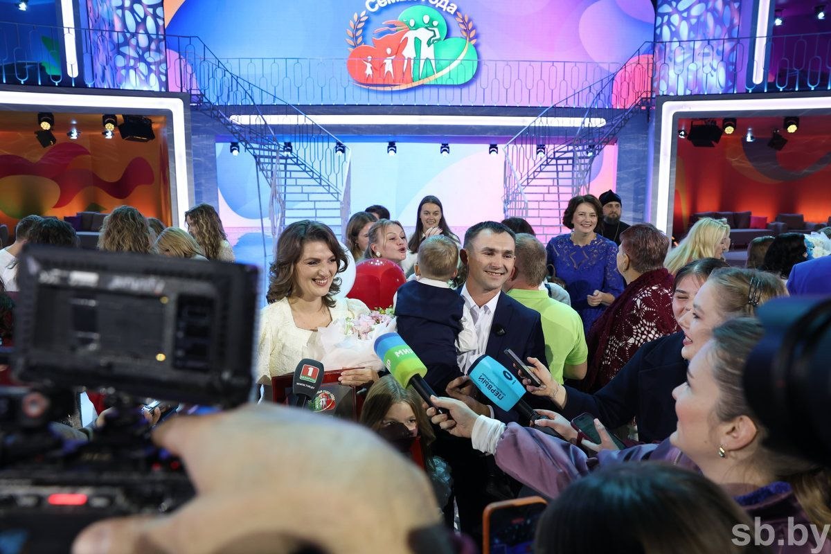 Финал конкурса «Семья года»: кто завоевал главный титул и когда смотреть телеверсию шоу на ОНТ