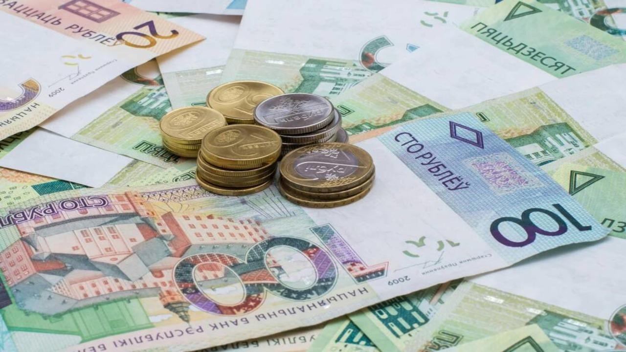Белстат назвал размер средней зарплаты в Беларуси за май