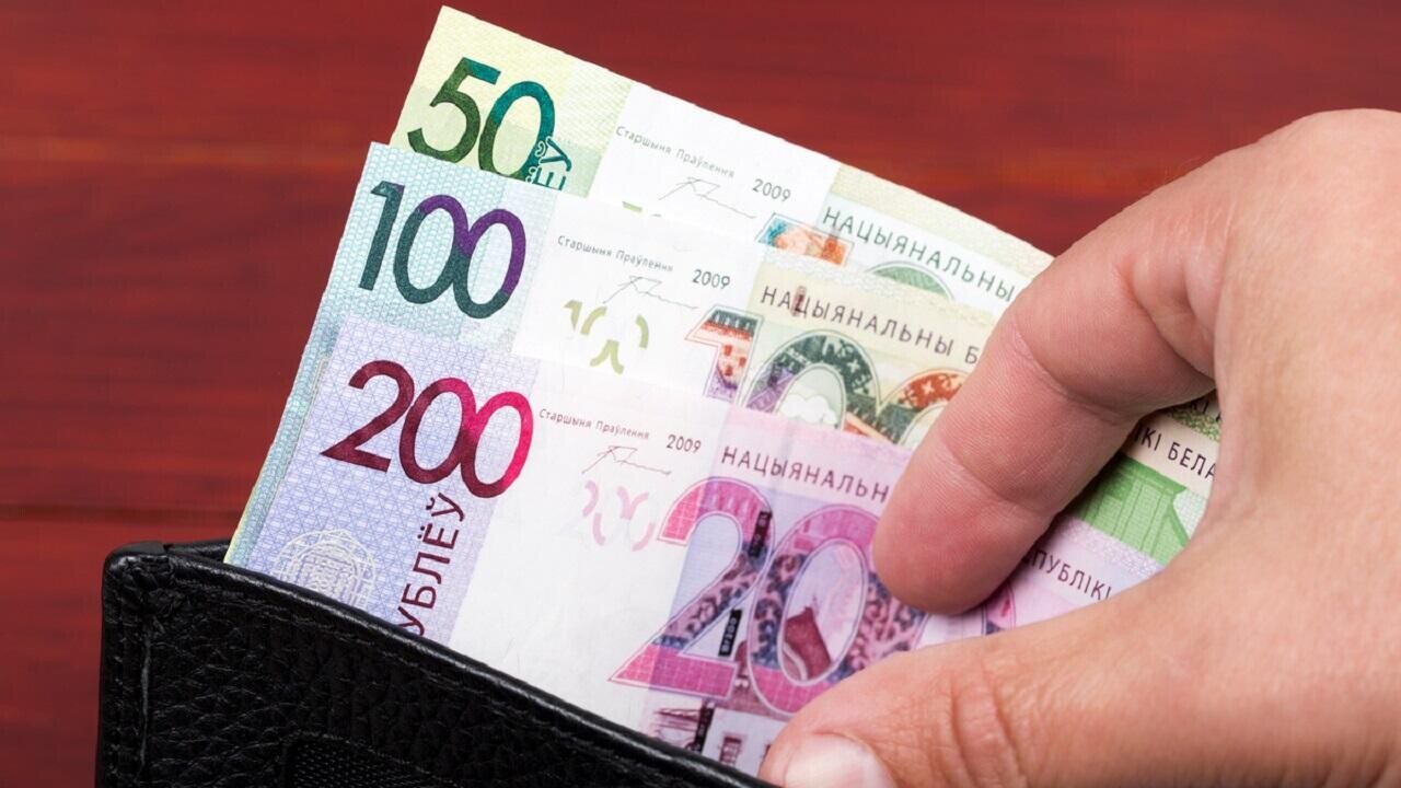 Начисляем доплату к заработной плате  на профессиональное пенсионное страхование соответствии с Указом № 441