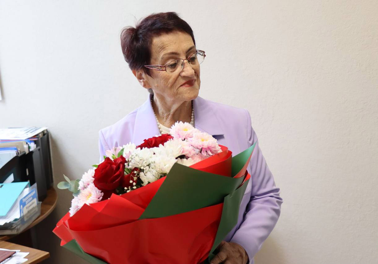 Лилия Скадорва: 50 лет служения людям в медицине Тальской амбулатории Лилия Скадорва: 50 лет служения людям в медицине Тальской амбулатории