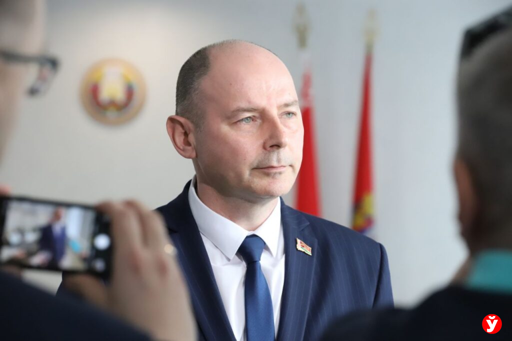 Александр Лукашенко заслушал доклад губернатора Минской области: итоги встречи