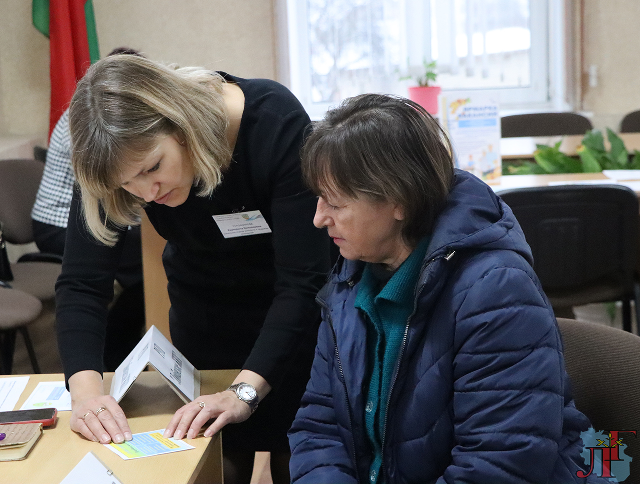 «Серебряная» ярмарка вакансий прошла в территориальном центре соцобслуживания населения