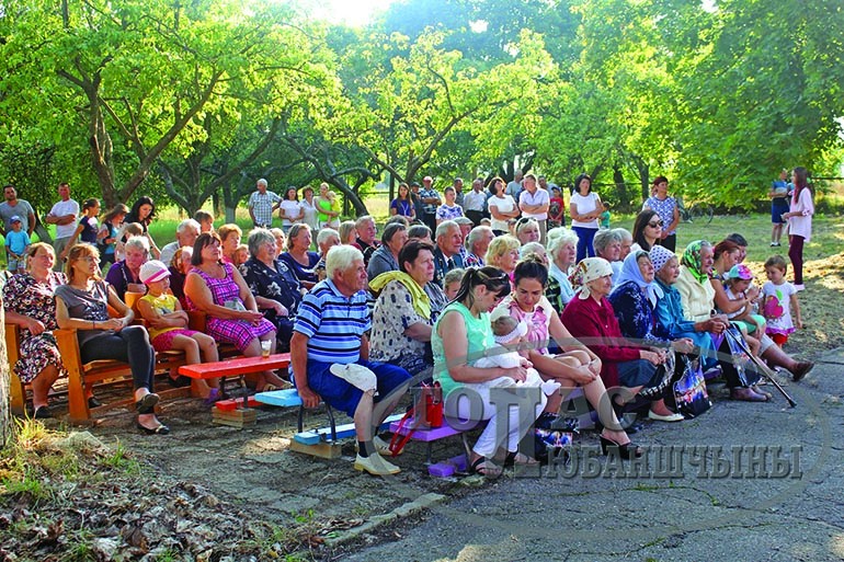 Весела адпачылі ў Касцюках